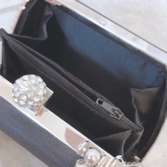 Like New Mini Crossbody Bag / Purse - Picture 7 of 8